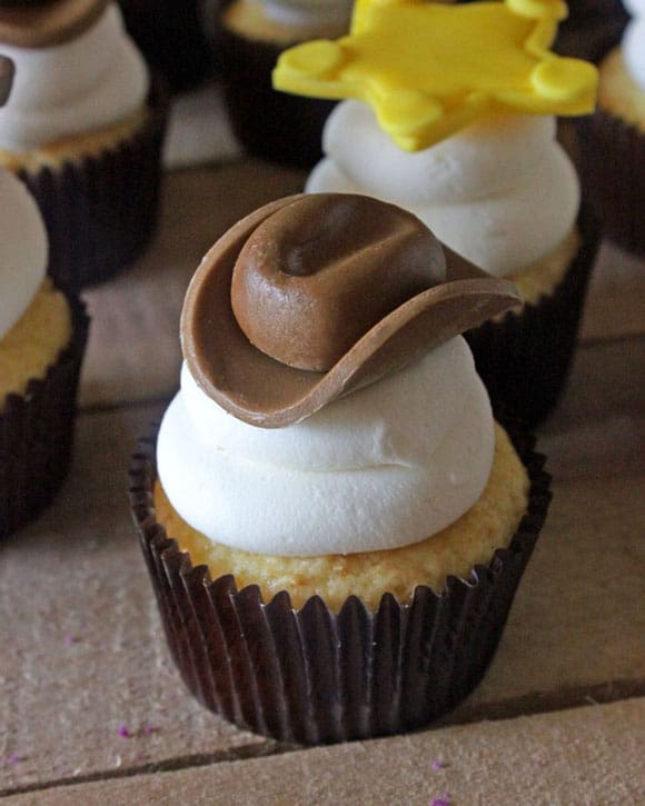 cowboy hat cupcakes