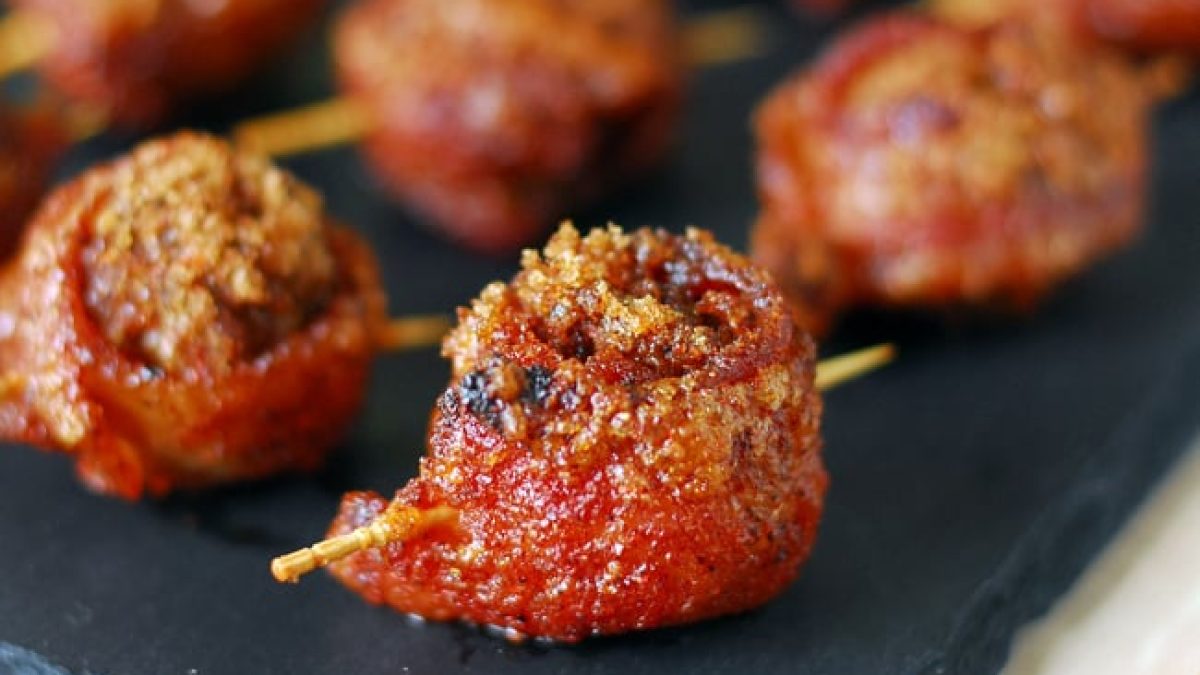sweet-spicy-bacon-wrapped-meatballs