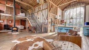 8-Converted-barn-homes-you'll-want-to-live-in