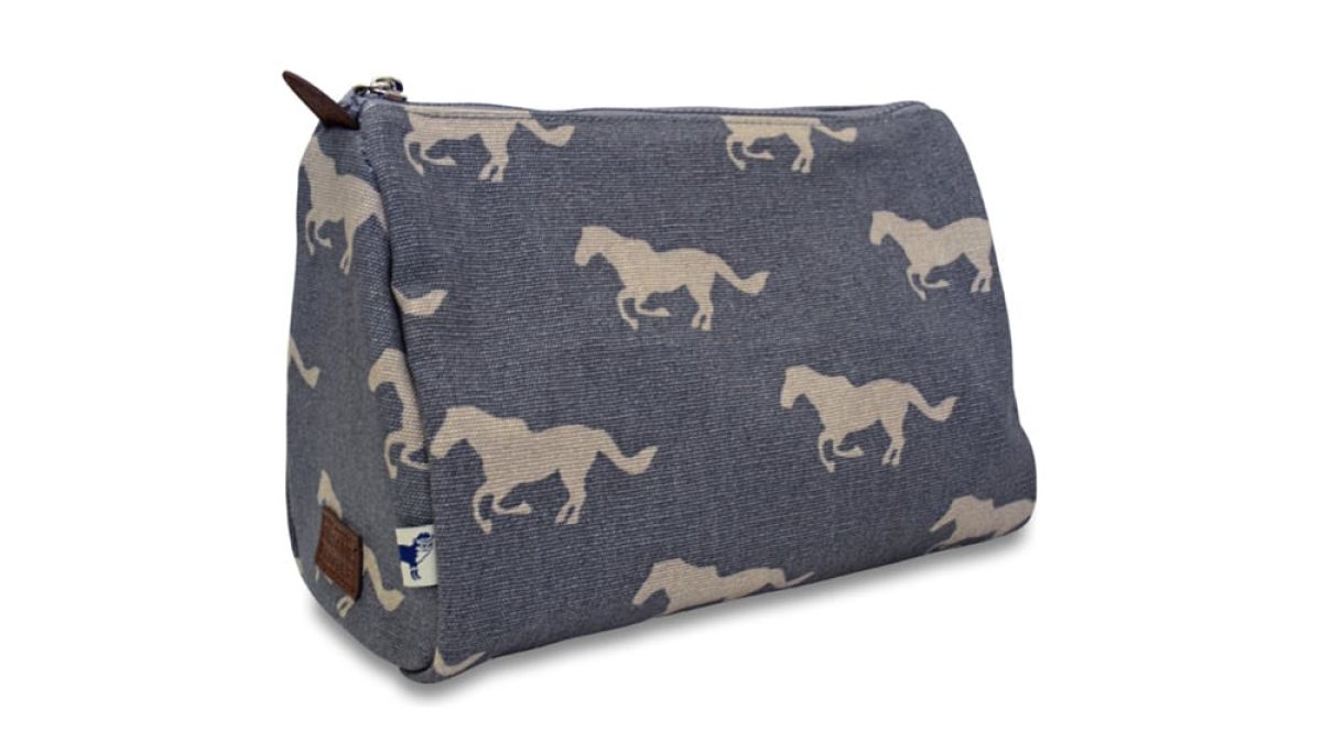 Horse cometic bags for the cowgirl