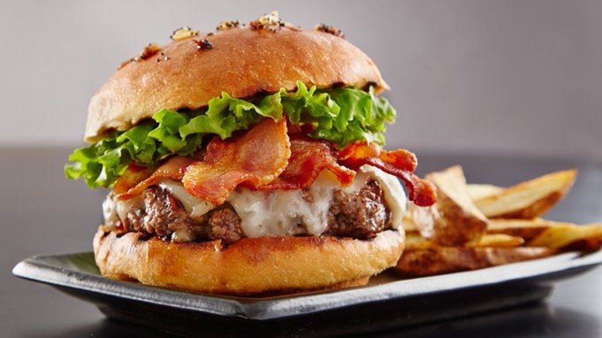 grilled-bourbon-bacon-burger