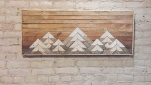 Decorate-the-walls-with-reclaimed-wood-art