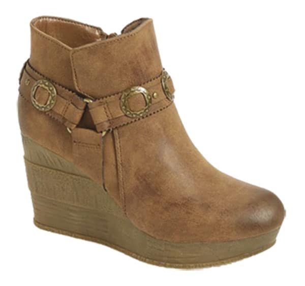 cowgirl magazine trends poncho boots