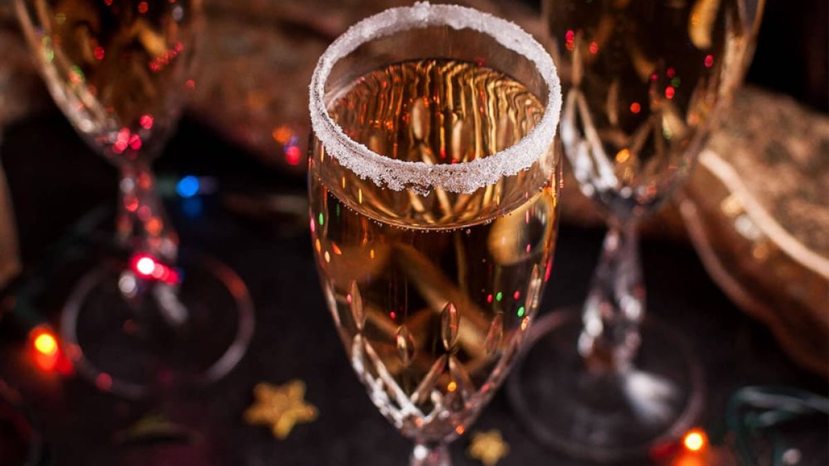 Champagne cocktails to toast the new years