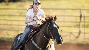 "Cowgirl Magazine" - Barrel Racing Horses