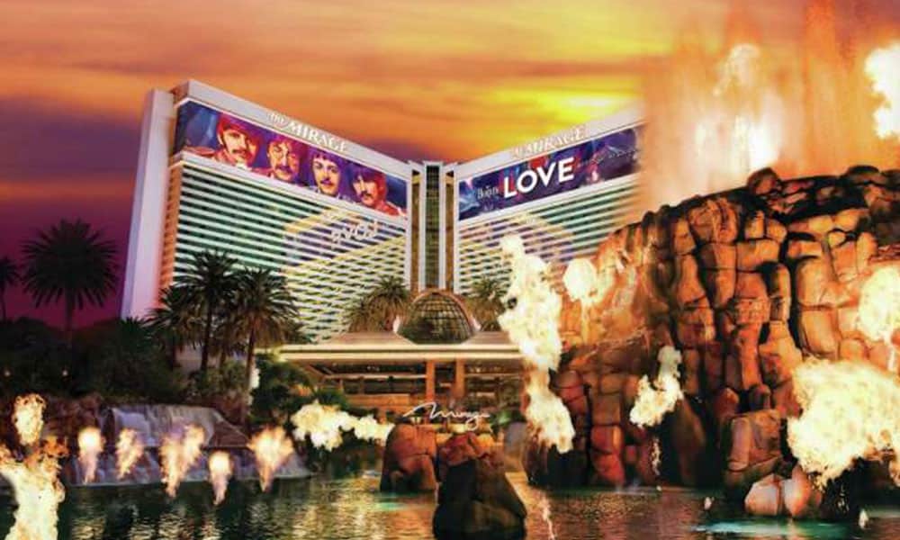 hotel hotels Las Vegas cowgirl magazine Mandalay Bay