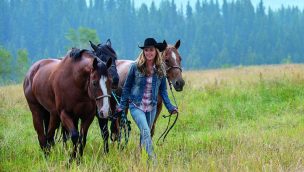 amber marshall heartland horses cw cbc tv show cowgirl magazine