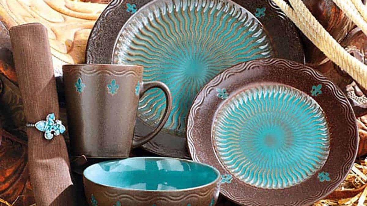 Brown-and-Turquoise-Plate-Set