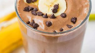 chocolate-peanut-butter-banana-smoothie