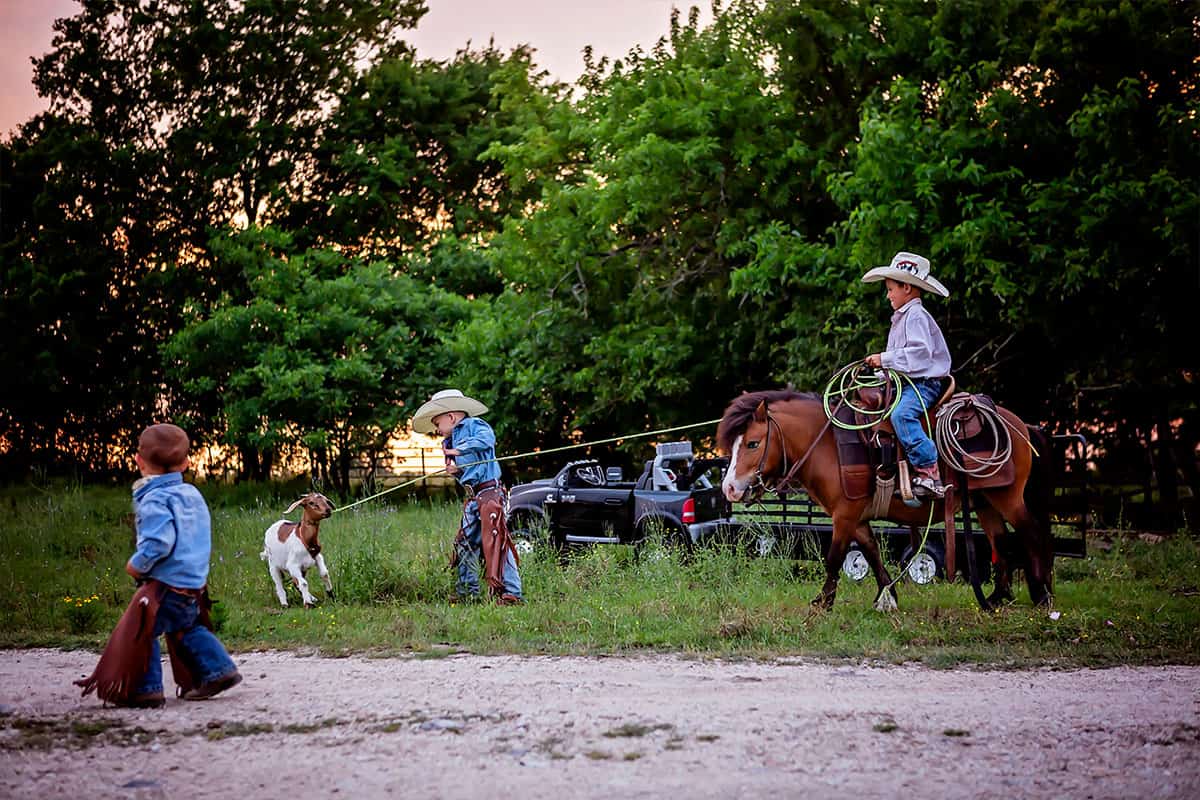 ranchin rigs Kristi bracewell photography cowgirl magazine