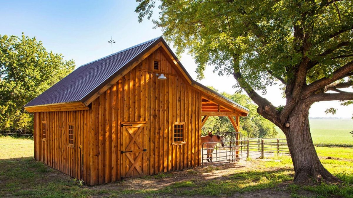 Small Barn cowgirl magazine