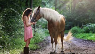 horse bond cowgirl magazine