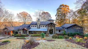 luxurious log cabin Tennessee cowgirl magazine