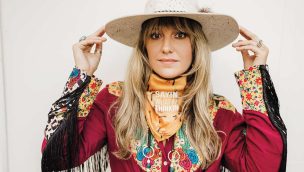 lainey wilson lil bees bohemian cowgirl magazine